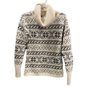 Maurice’s Cowl Neck Snowflake Sweater Size Medium